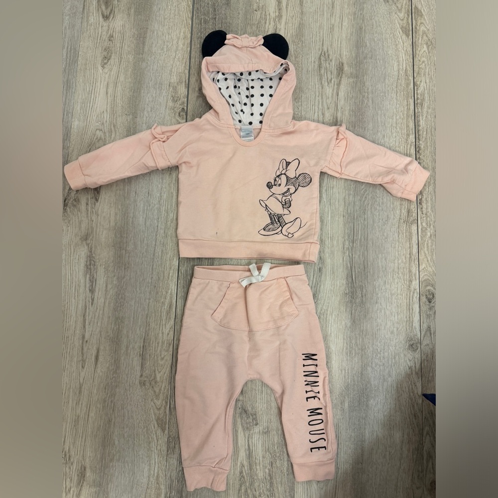 Disney 18 month Minnie Mouse outfit - Picture 1 of 7